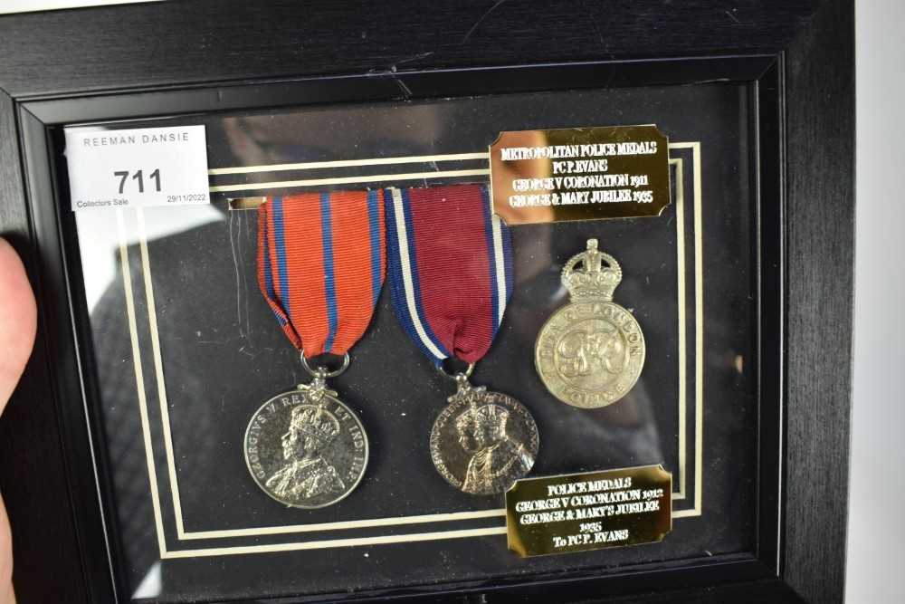 Police medal pair comprising George V Coronation (Police) medal 1911 named to P.C. P. Evans and a si - Bild 2 aus 2