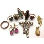 Group brass dress rings, pair pink stone screw back earrings, Art Nouveau style brooch and cameo nec