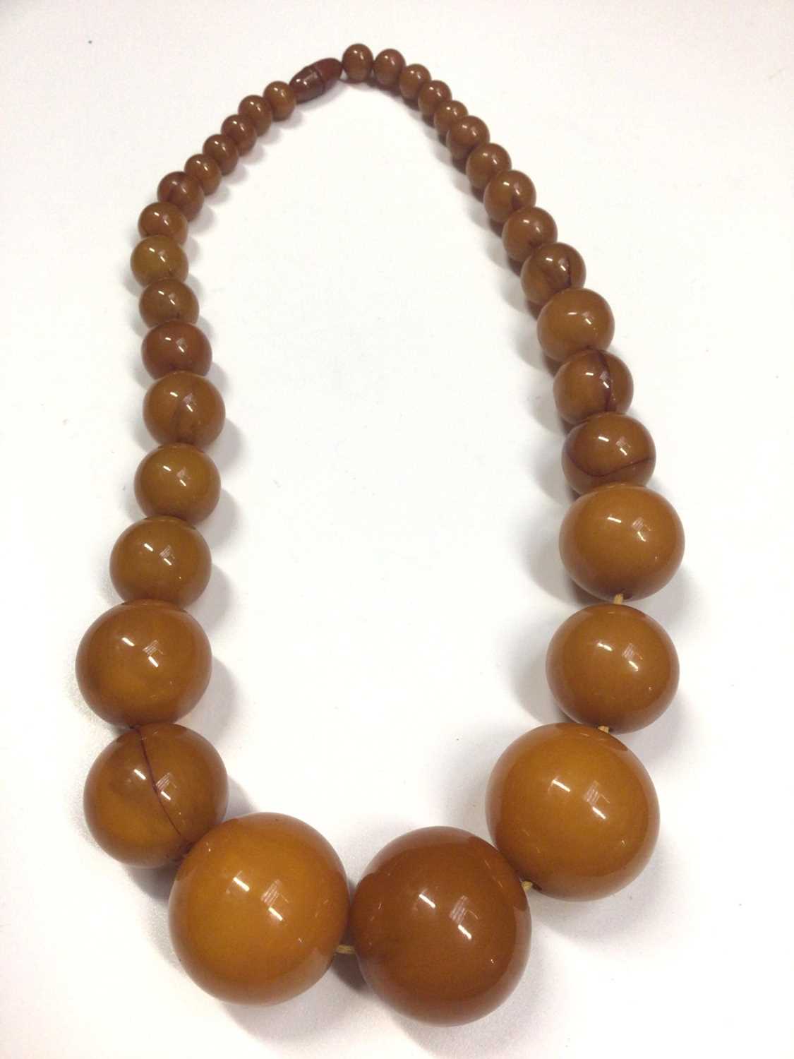 Vintage simulated amber bead necklace