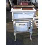 A vintage Jackson enamelled electric cooker with double hotplate, grill and oven - sold as a