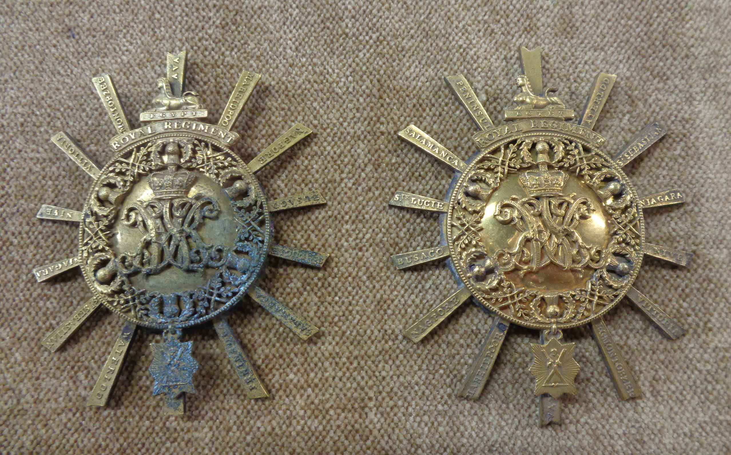 Three antique gilt metal insignia badges and a part belt buckle for The Royal Highland Regiment ( - Image 2 of 9