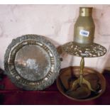A small quantity of copper and brassware including brass table form trivet, three bridge suite