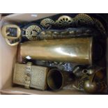 A box containing a quantity of assorted brass and copper items including old shell case, horse