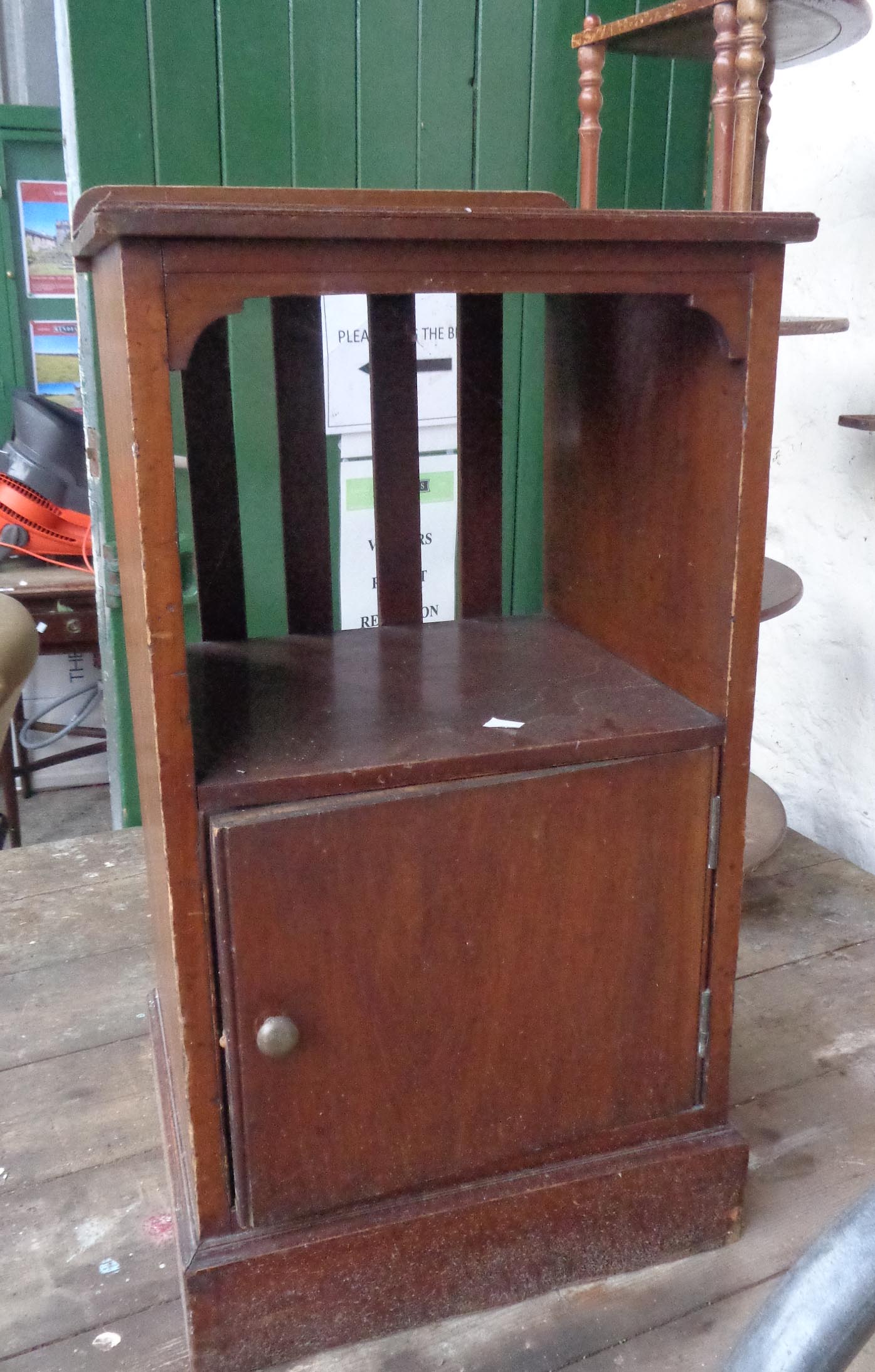 An early 20th Century mahogany pot cupboard