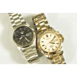 TWO SEIKO WRISTWATCHES, the first a Seiko Kinetic Titanium watch, cream dial with gold and black