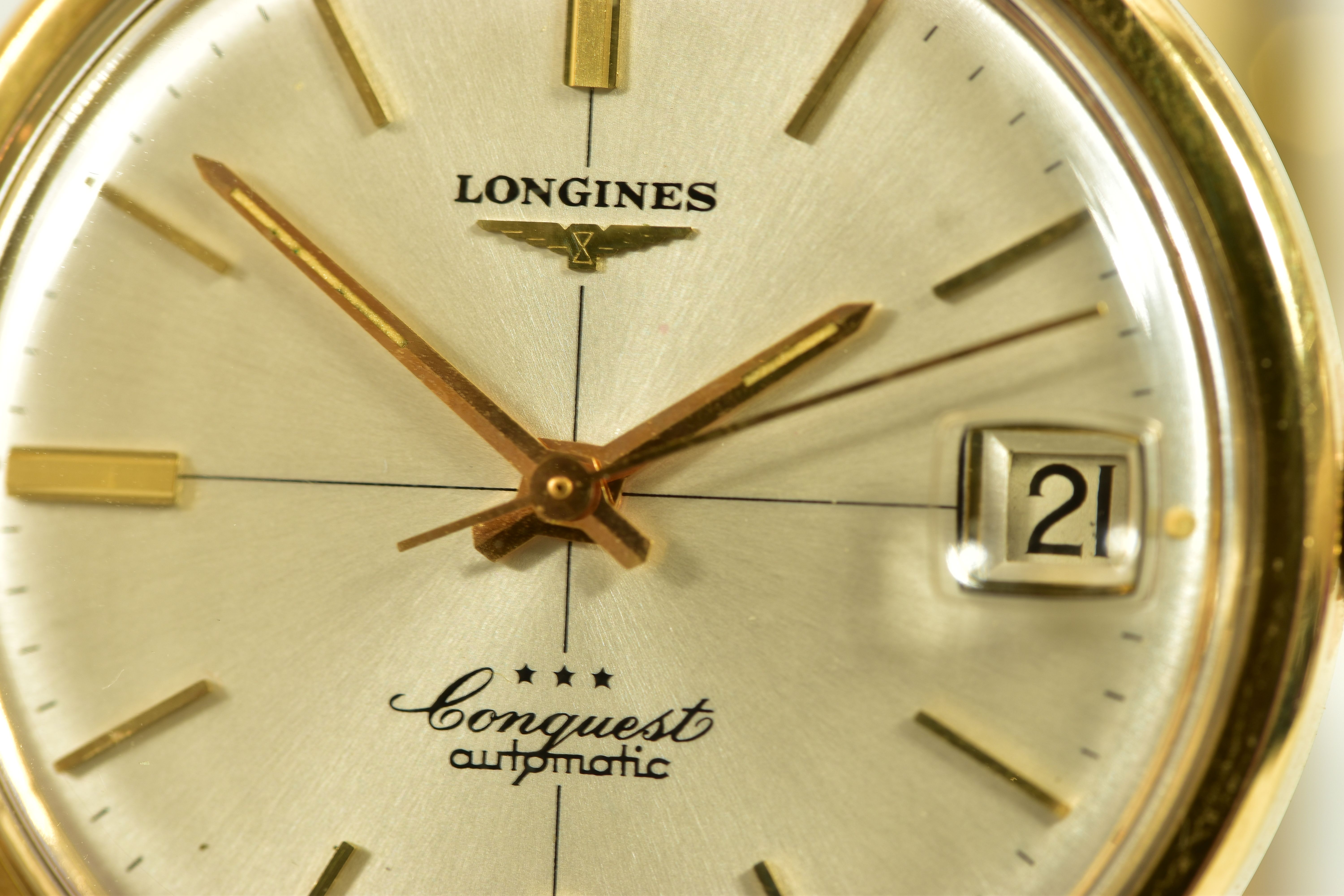 A LONGINES CONQUEST AUTOMATIC WRISTWATCH, crossed silvered dial with gold coloured baton markers, - Image 2 of 4