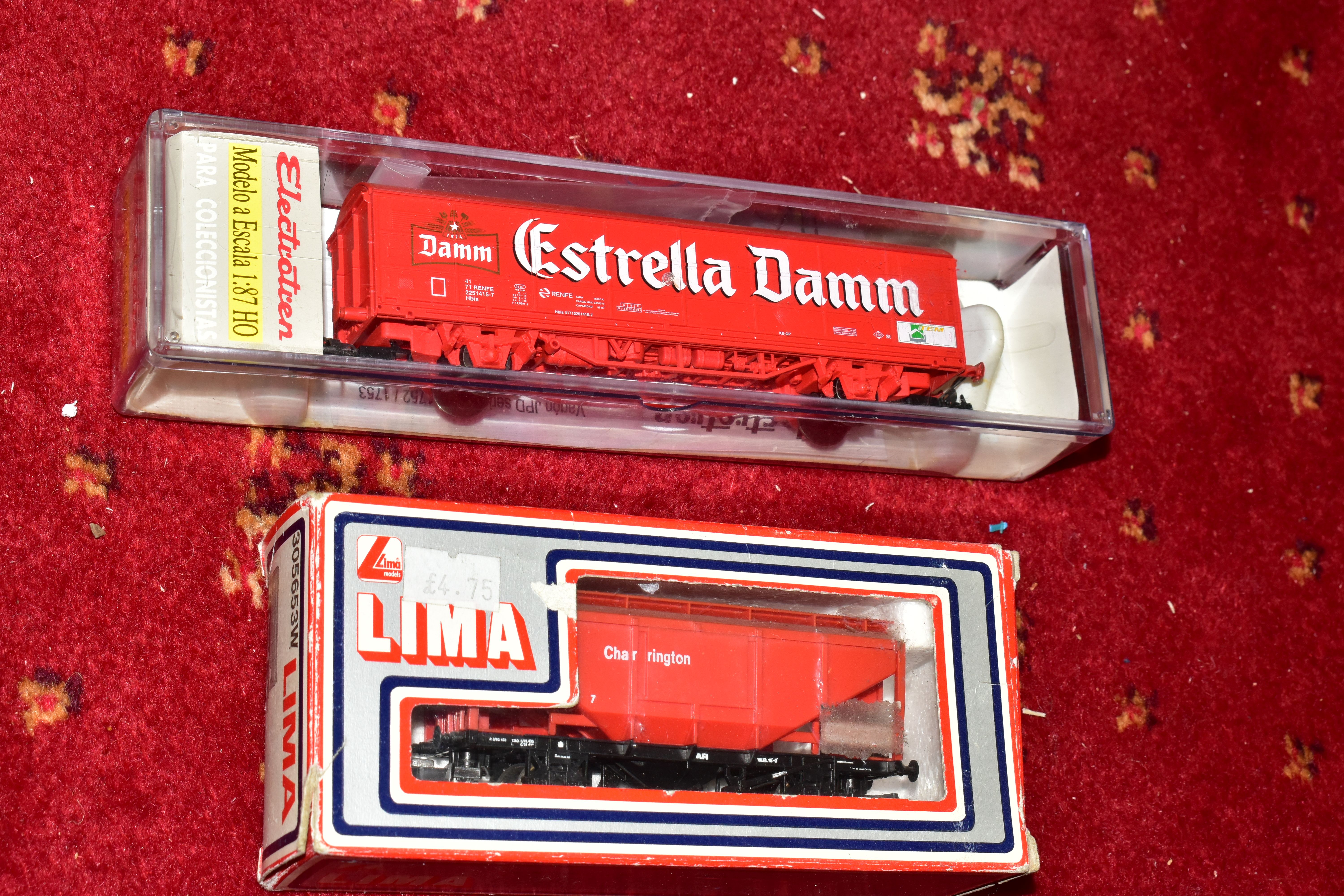 A QUANTITY OF BOXED AND UNBOXED ASSORTED OO & HO GAUGE WAGONS, to include Hornby, Tri-ang Hornby, - Image 12 of 13