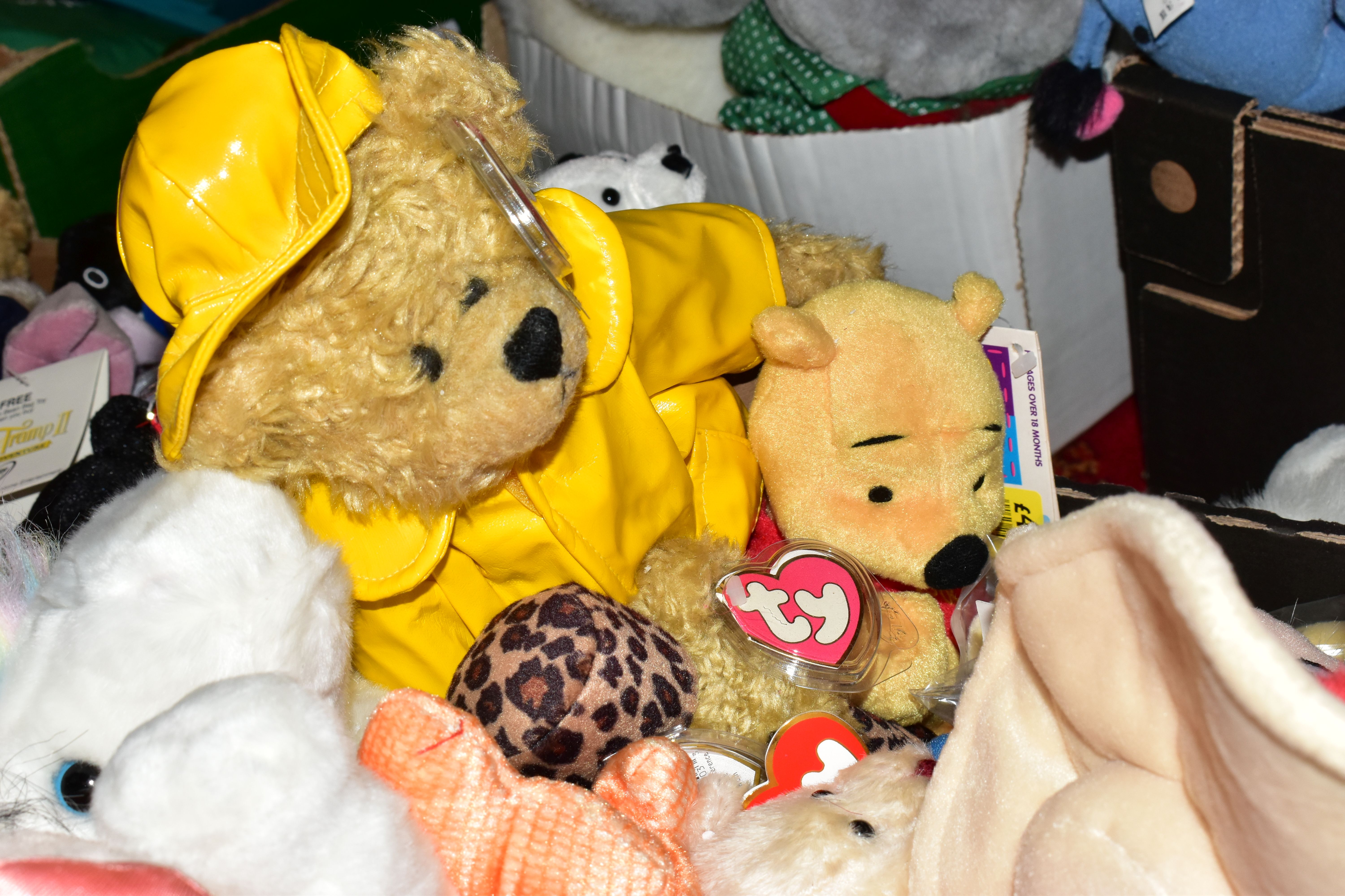 A QUANTITY OF MODERN SOFT TOYS, to include TY Beanie Babies, many with tag and tag protector, Russ - Image 12 of 14