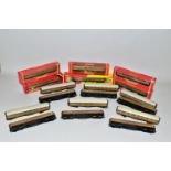 A QUANTITY OF BOXED AND UNBOXED HORNBY RAILWAYS OO GAUGE L.N.E.R. GRESLEY COMPOSITE COACHING