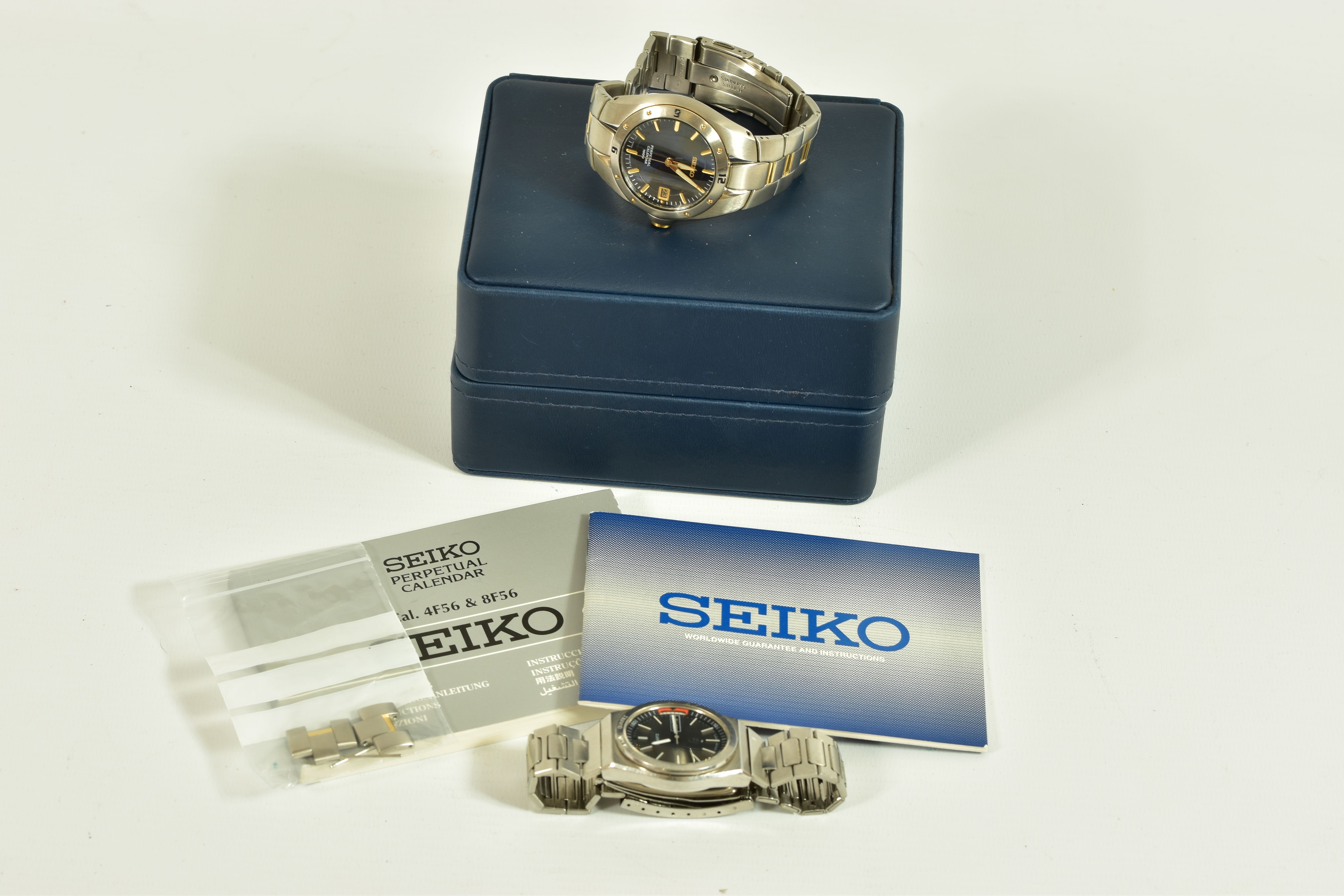 TWO SEIKO WRISTWATCHES, the first a Seiko perpetual calendar watch, dark blue dial with gold - Image 6 of 6