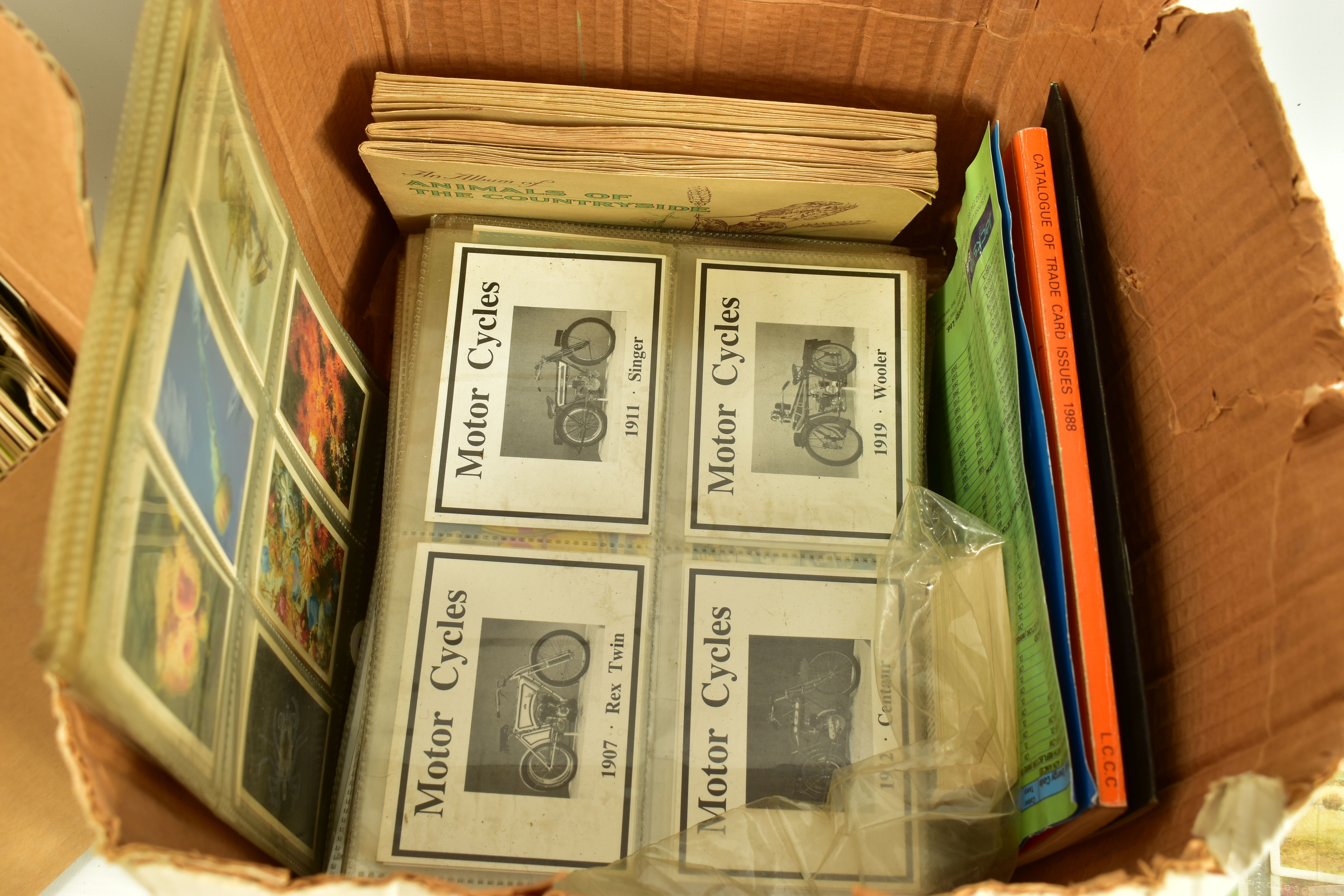 CIGARETTE / TRADE CARDS, A very large collection of complete, incomplete sets, 'odds' and 1d albums, - Image 4 of 7