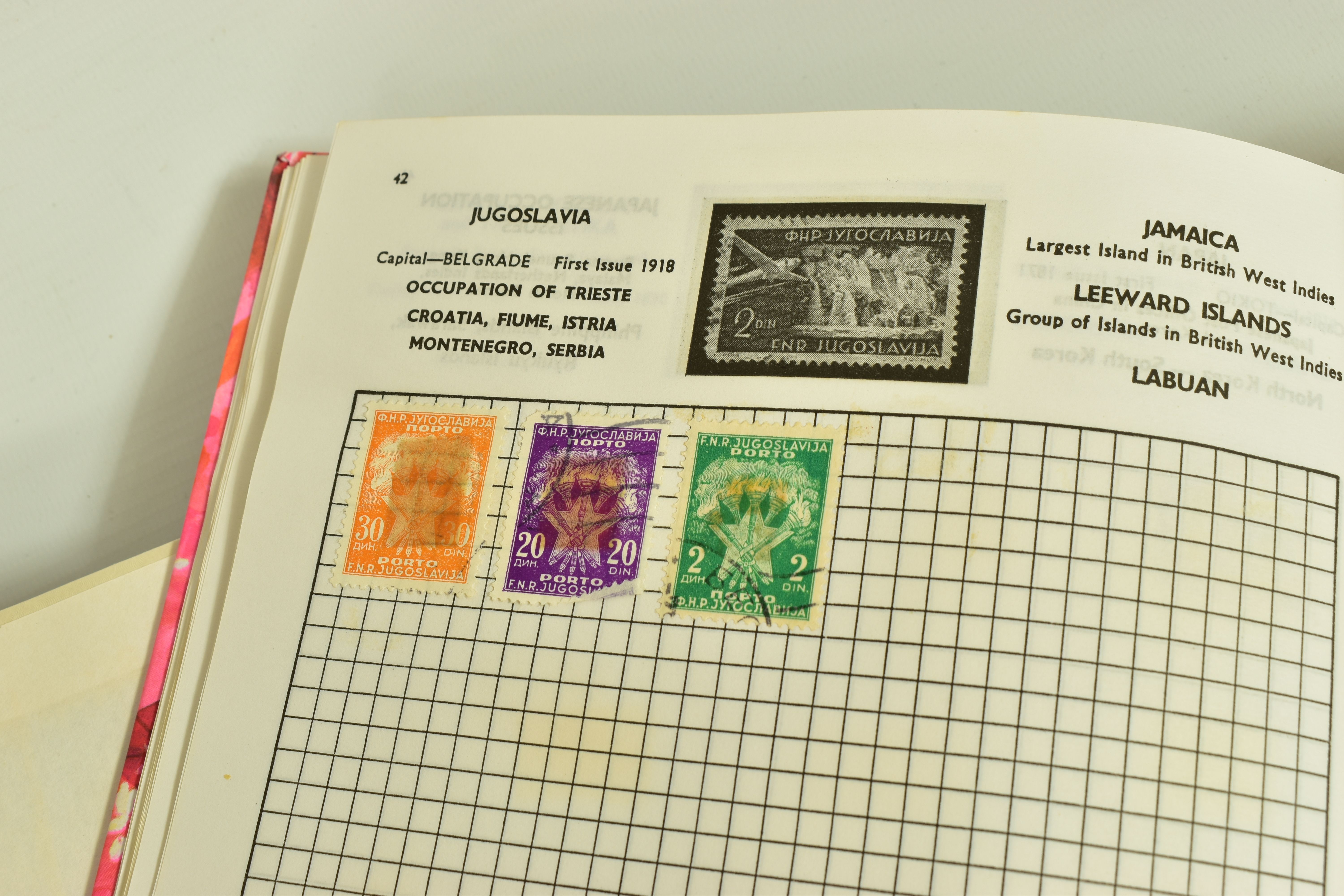 A RANGE OF FIRST DAY COVERS AND WORLDWIDE STAMPS, across a number of albums and loose in tins, the - Image 15 of 31