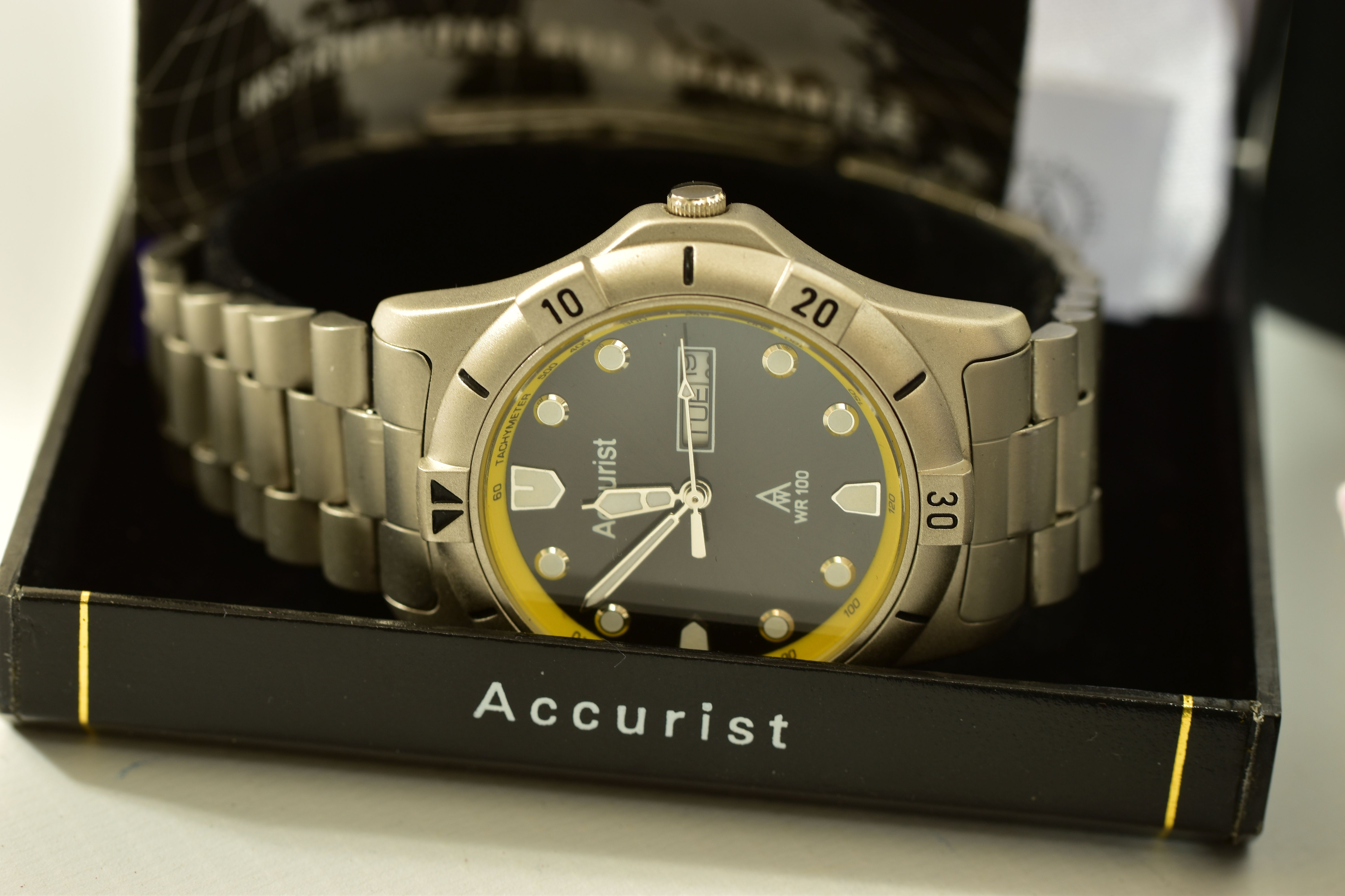 A COLLECTION OF SIX WRISTWATCH, to include a gold plated automatic Rotary watch, fitted with a brown - Image 2 of 7