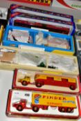 FOUR BOXED CORGI CLASSICS CIRCUS AND SHOWMANS COLLECTIONS DIECAST VEHICLES, Circus Pinder Jean