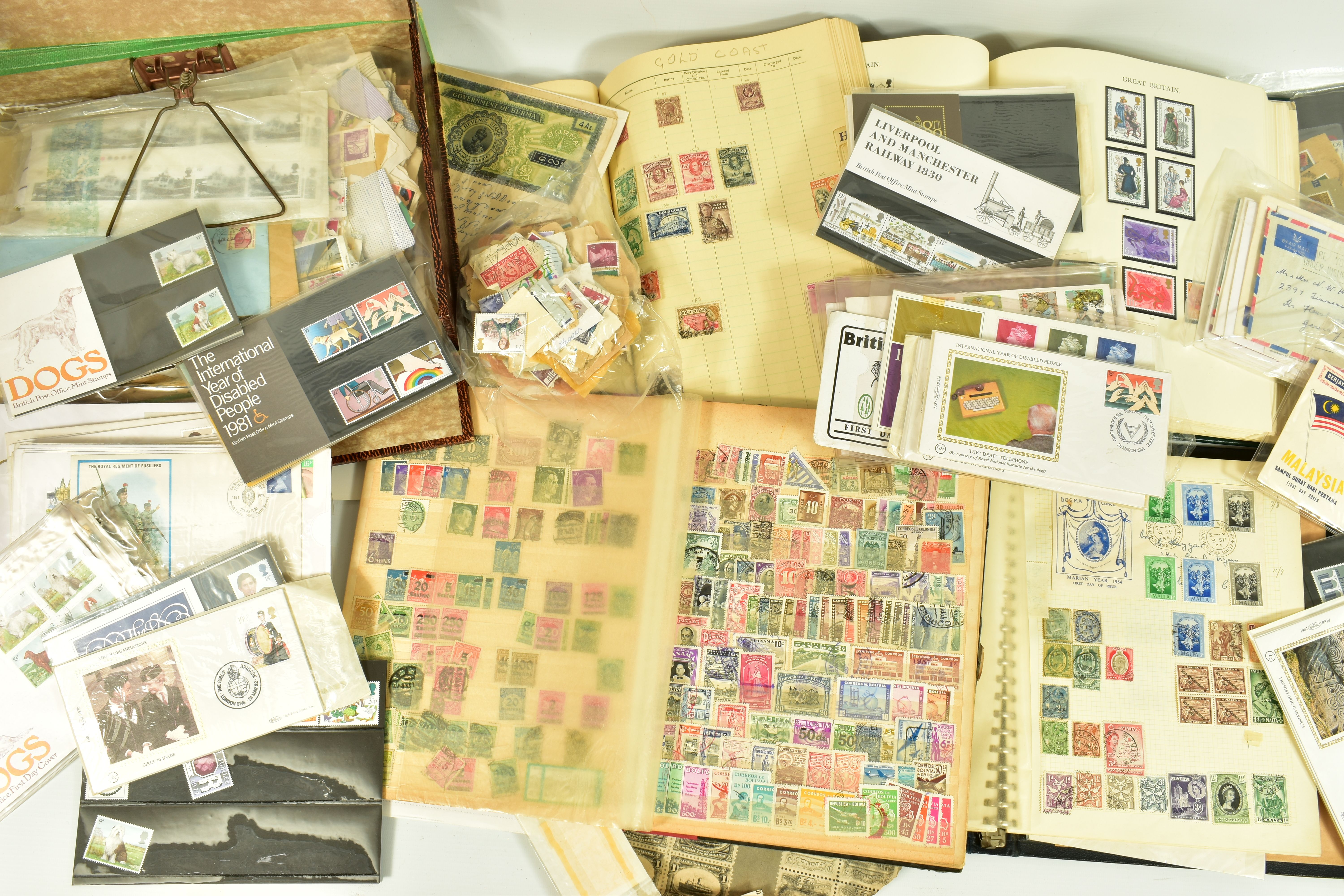 LARGE COLLECTION OF STAMPS IN NUMEROUS ALBUMS, including a pair of clean SG Windsor albums, - Image 5 of 6