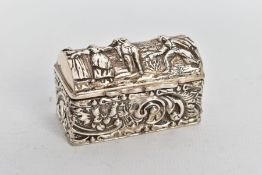 A GEORGE V SILVER SNUFF BOX, of a hinged casket form and a gilt interior, added inside is a three