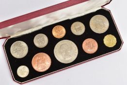 AN ELIZABETH II 1965 YEAR SET OF SOVEREIGN TO HALF-PENNY SET OF COINS