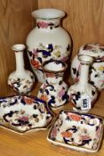 SEVEN PIECES OF MASONS BLUE MANADALAY PATTERN IRONSTONE GIFTWARE, comprising a pair of bud vases,