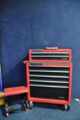 A CLARKE MECHANICS ROLLING TOOL CHEST containing tools to include circlip pliers, bearing pullers,