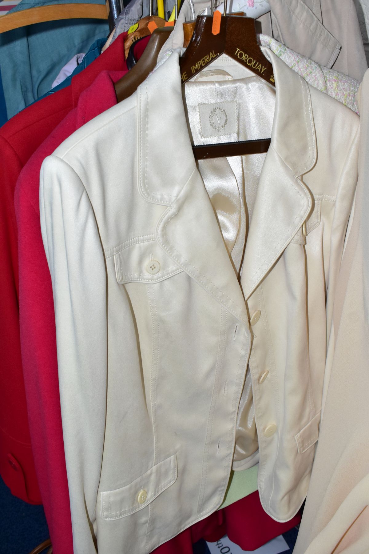 A QUANTITY OF LADIES CLOTHING ETC, to include coats, jackets blouses and jumpers etc brands - Image 8 of 14