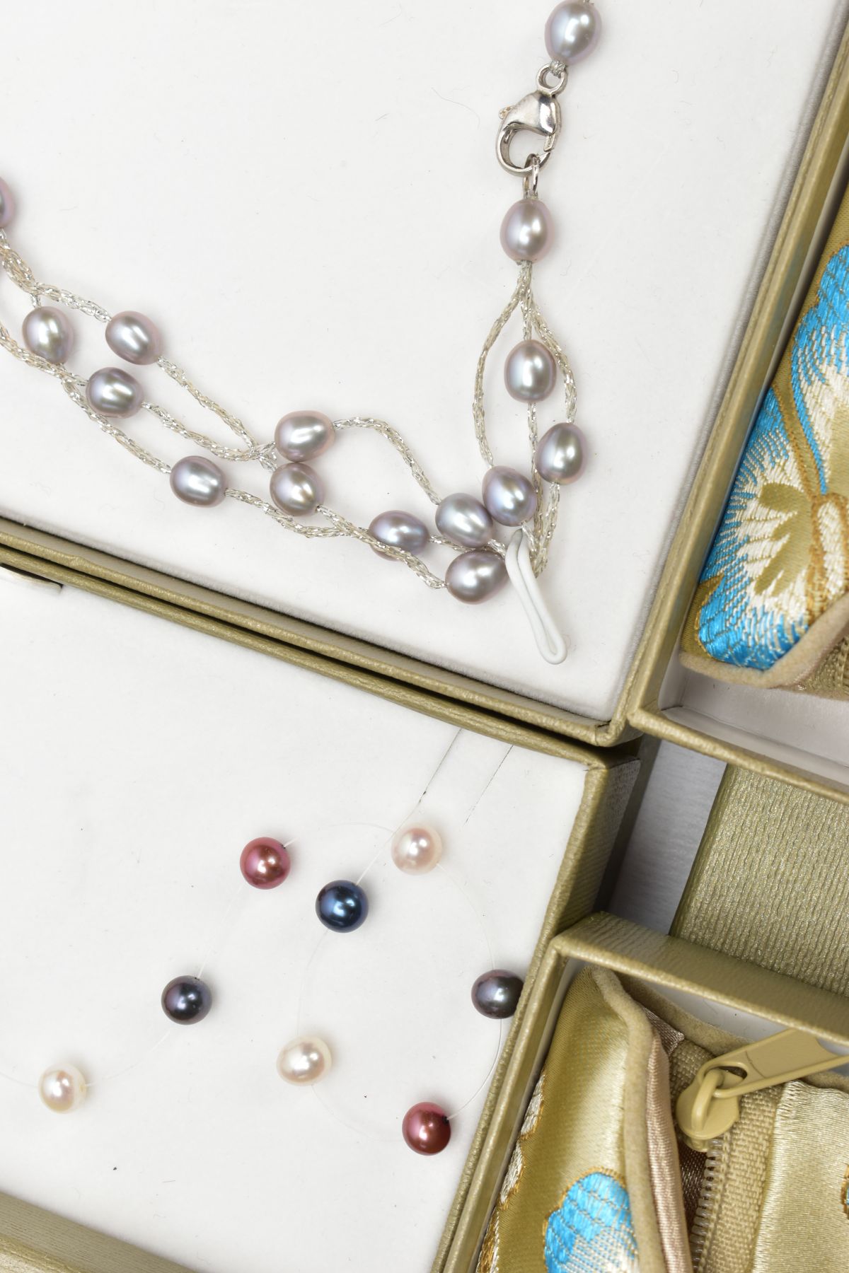 A SELECTION OF HONORA JEWELLERY, to include five cultured fresh water pearl necklaces, four pairs of - Image 5 of 5