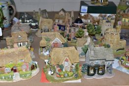 SEVENTEEN LILLIPUT LANE SCULPTURES FROM VARIOUS COLLECTIONS, deeds and boxed where mentioned,