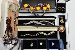 A BOX OF ASSORTED COSTUME JEWELLERY, to include seven white metal rings each set with cubic