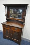 AN EDWARDIAN MAHOGANY MIRRORBACK SIDEBOARD, with two drawers, width 105cm x depth 46cm x height