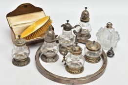 AN ASSORTMENT OF SILVERWARE AND OTHER ITEMS, to include a cased brush with a yellow guilloche enamel