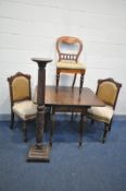 A GEORGIAN MAHOGANY PEMBROKE TABLE with turned legs terminating in four brass cup casters, one