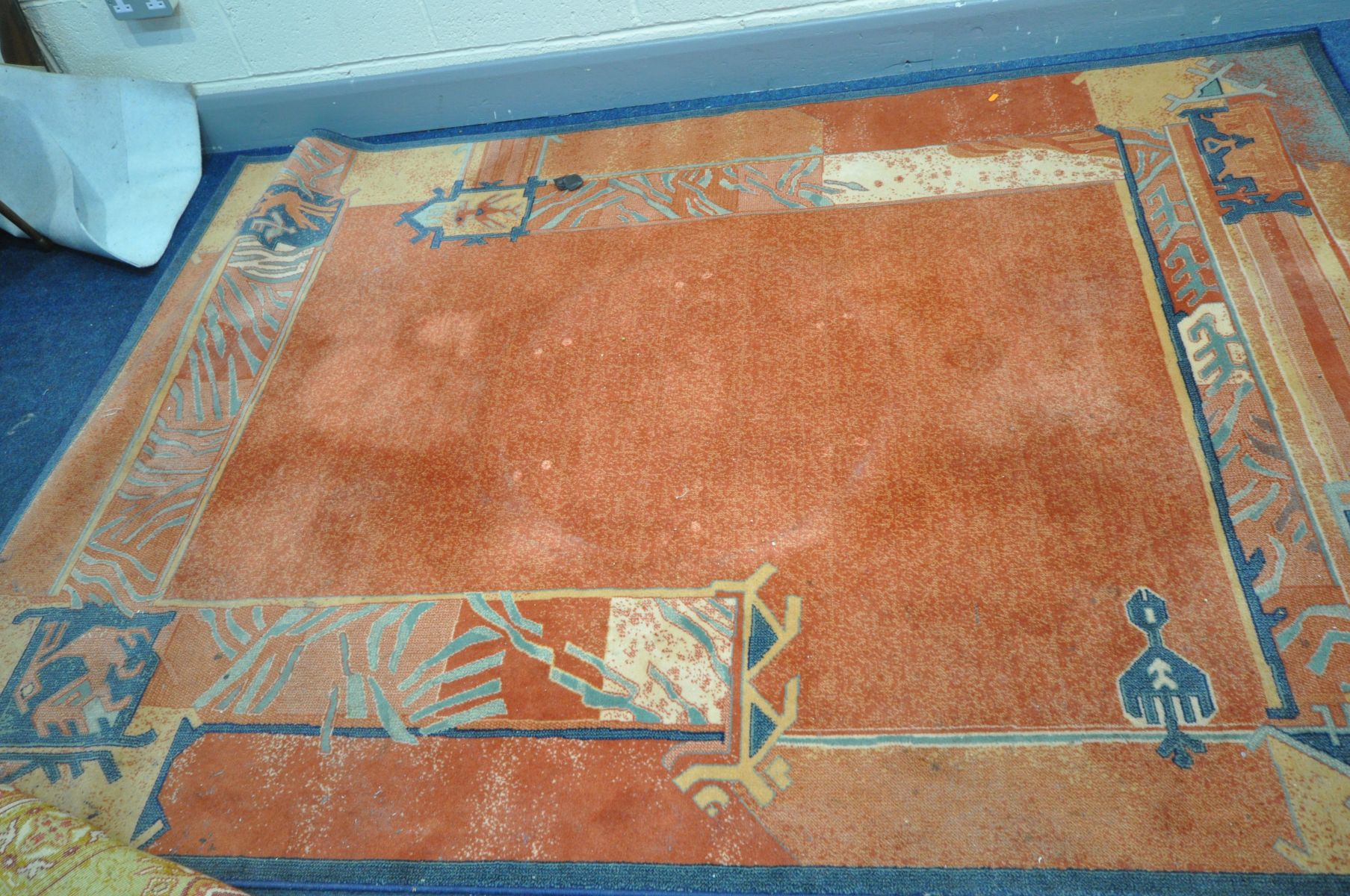 A COLLECTION OF SIX RUGS AND RUNNERS including two small rugs one in hand knotted red, length - Image 4 of 5