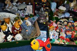 FOUR BOXES AND LOOSE DECORATIVE AND SUNDRY ITEMS ETC, to include eight novelty Bear sculptures,