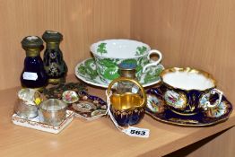 A SMALL QUANTITY OF LATE 19TH/ EARLY 20TH CENTURY CERAMICS, SILVER AND GLASS, including a cut