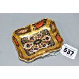 A ROYAL CROWN DERBY IMARI GOLD BANDED TRINKET DISH, 1128 pattern, length 9.5cm (Condition report: