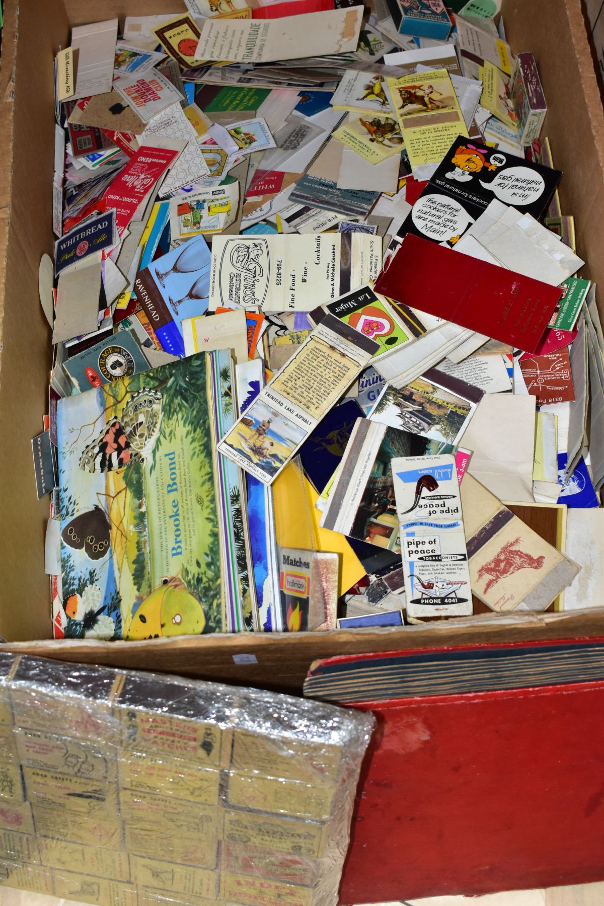 EPHEMERA, three boxes containing several thousand pieces of miscellaneous ephemera to include - Image 7 of 8