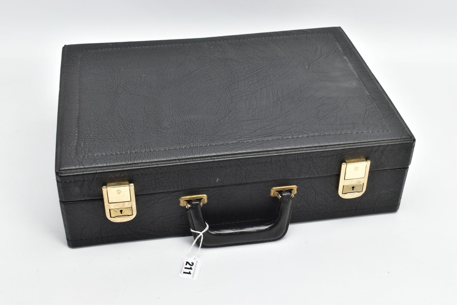 A COMPLETE 'SOLIGEN' BRIEFCASE CANTEEN OF CUTLERY, complete with a twelve table setting comprising - Image 4 of 4