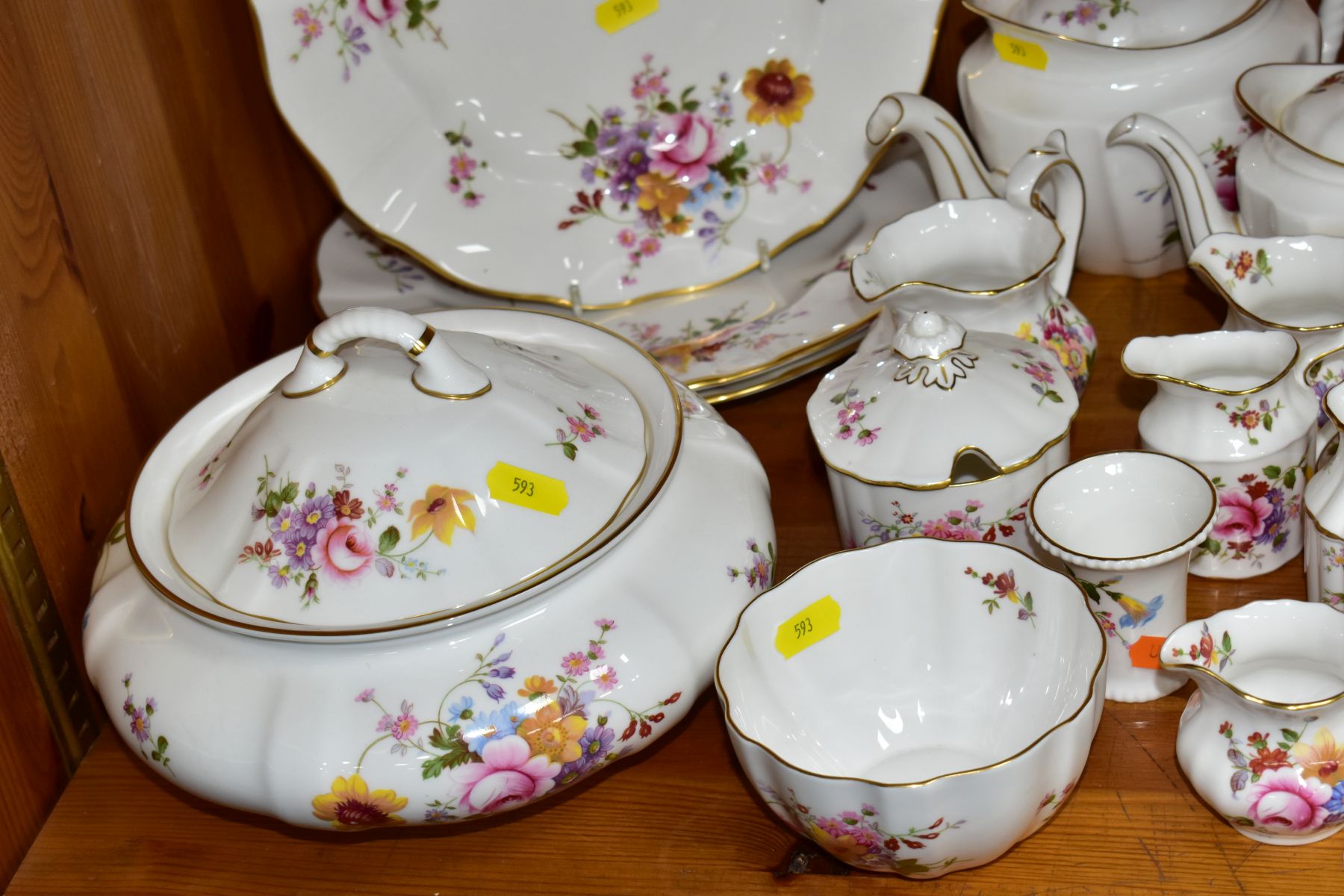 FORTY PIECES OF ROYAL CROWN DERBY 'DERBY POSIES' TEA WARES, TRINKETS AND GIFTWARE ETC, to include - Bild 4 aus 17