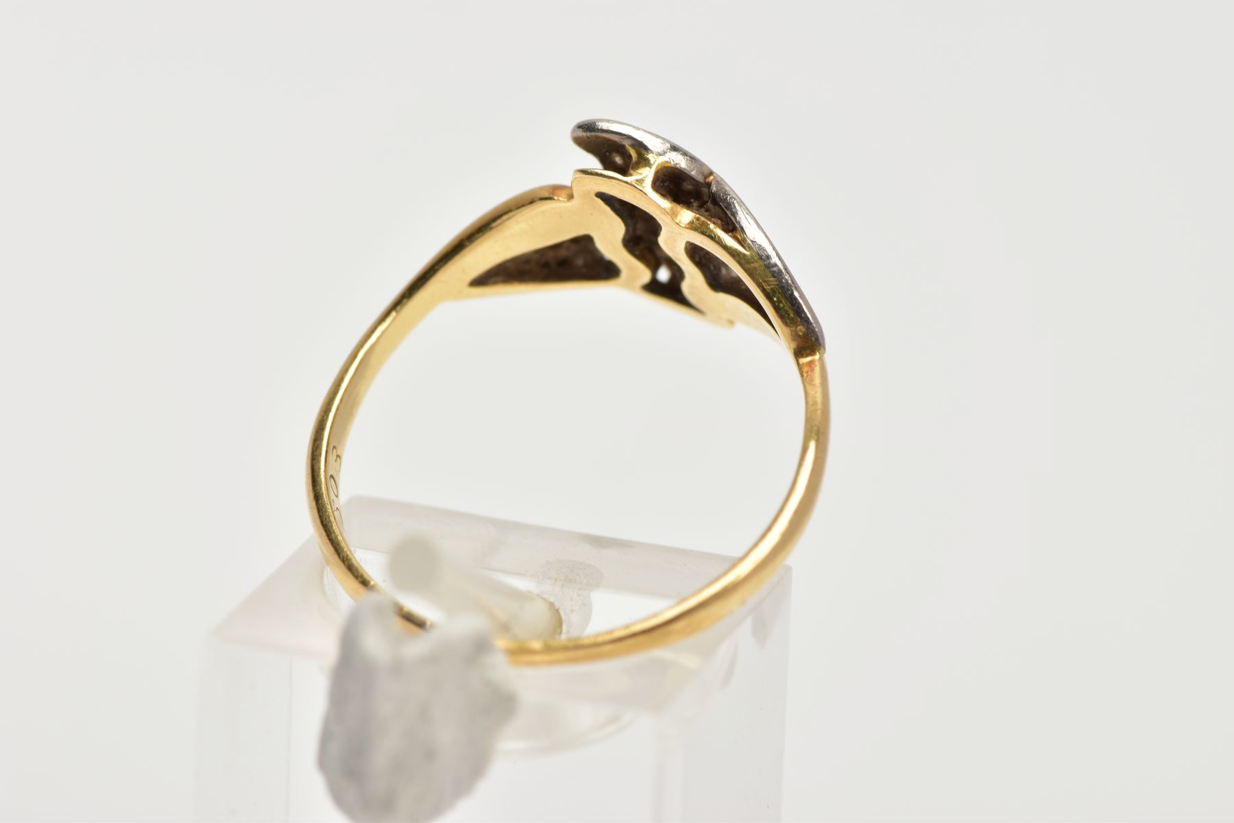 AN 18CT GOLD DIAMOND RING, designed with six milgrain set, single cut diamonds, bifurcated leaf - Image 3 of 4