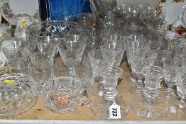 A QUANTITY OF CUT GLASS AND CRYSTAL ITEMS, to include a boxed set of crystal champagne flutes, a
