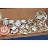 A COLLECTION OF ROYAL CROWN DERBY ' OLDE AVESBURY' PATTERN TEA AND COFFEE WARES, ETC, comprising a