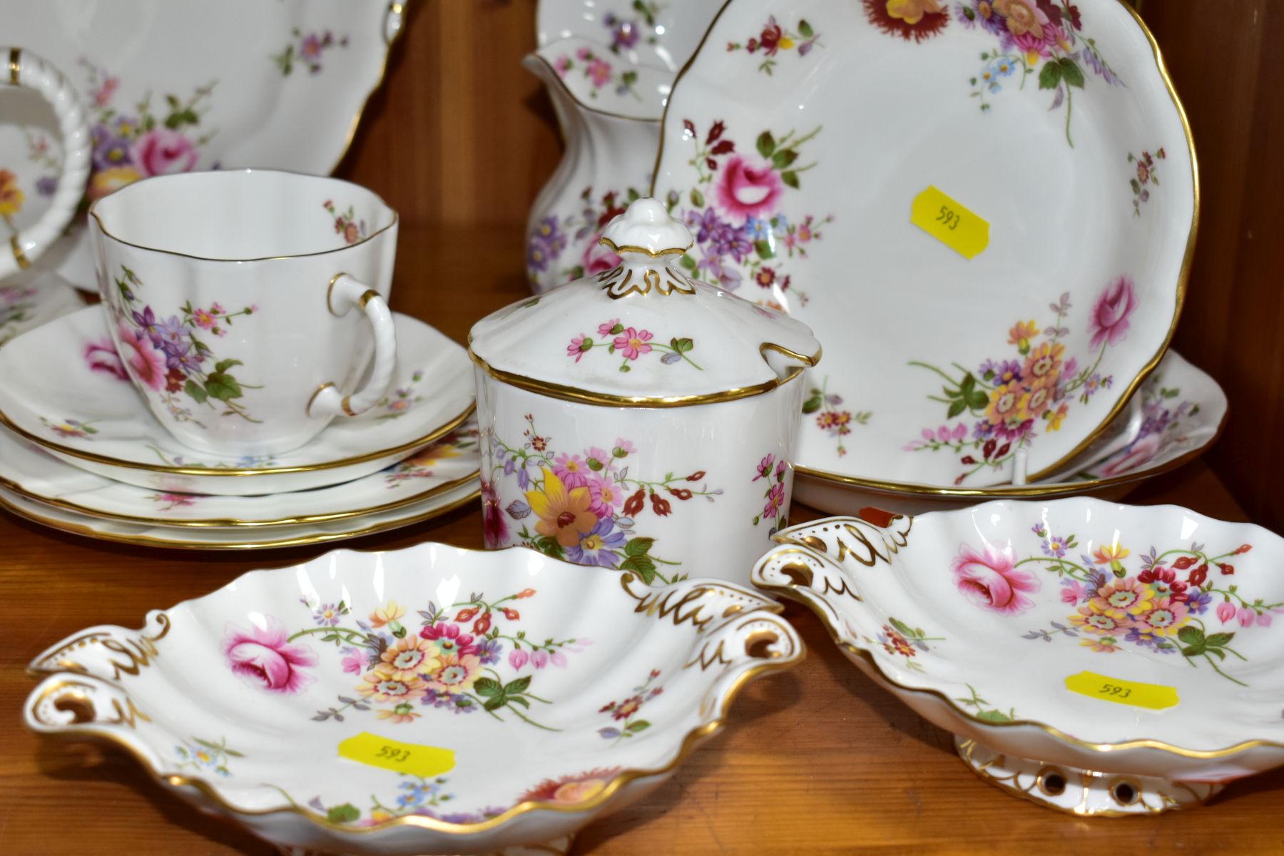 FORTY PIECES OF ROYAL CROWN DERBY 'DERBY POSIES' TEA WARES, TRINKETS AND GIFTWARE ETC, to include - Bild 10 aus 17