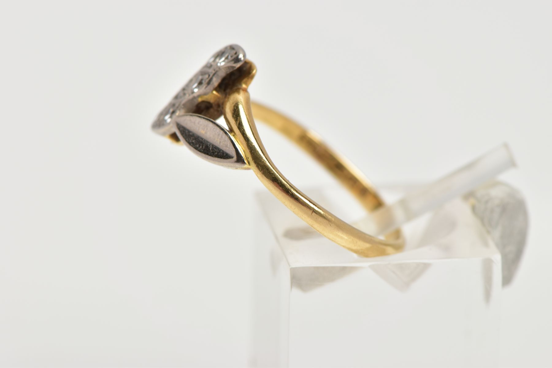 AN 18CT GOLD DIAMOND RING, designed with six milgrain set, single cut diamonds, bifurcated leaf - Image 2 of 4