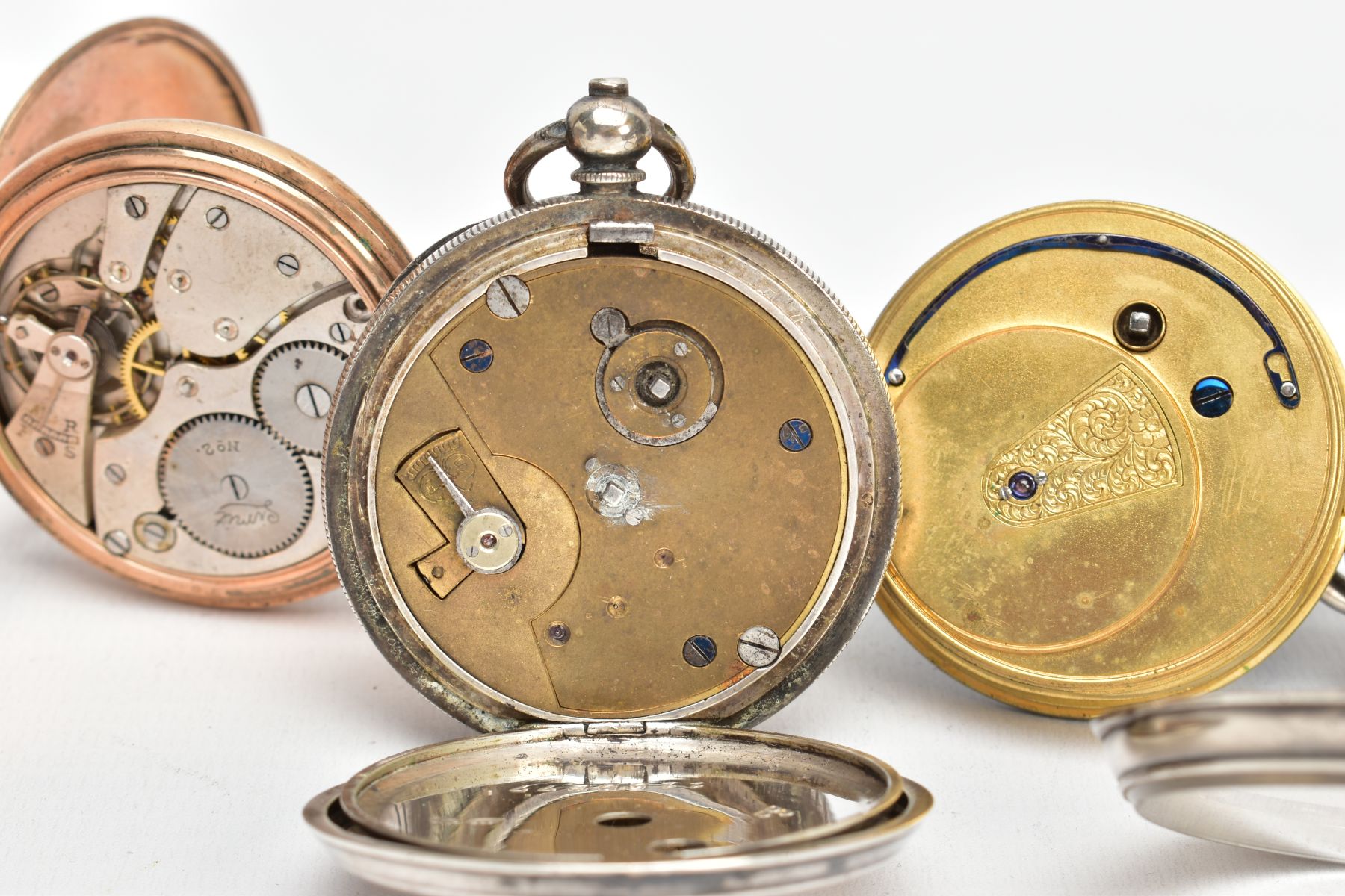 TWO SILVER POCKET WATCHES AND A YELLOW METAL WATCH, a silver pocket watch with a white dial, black - Bild 6 aus 7