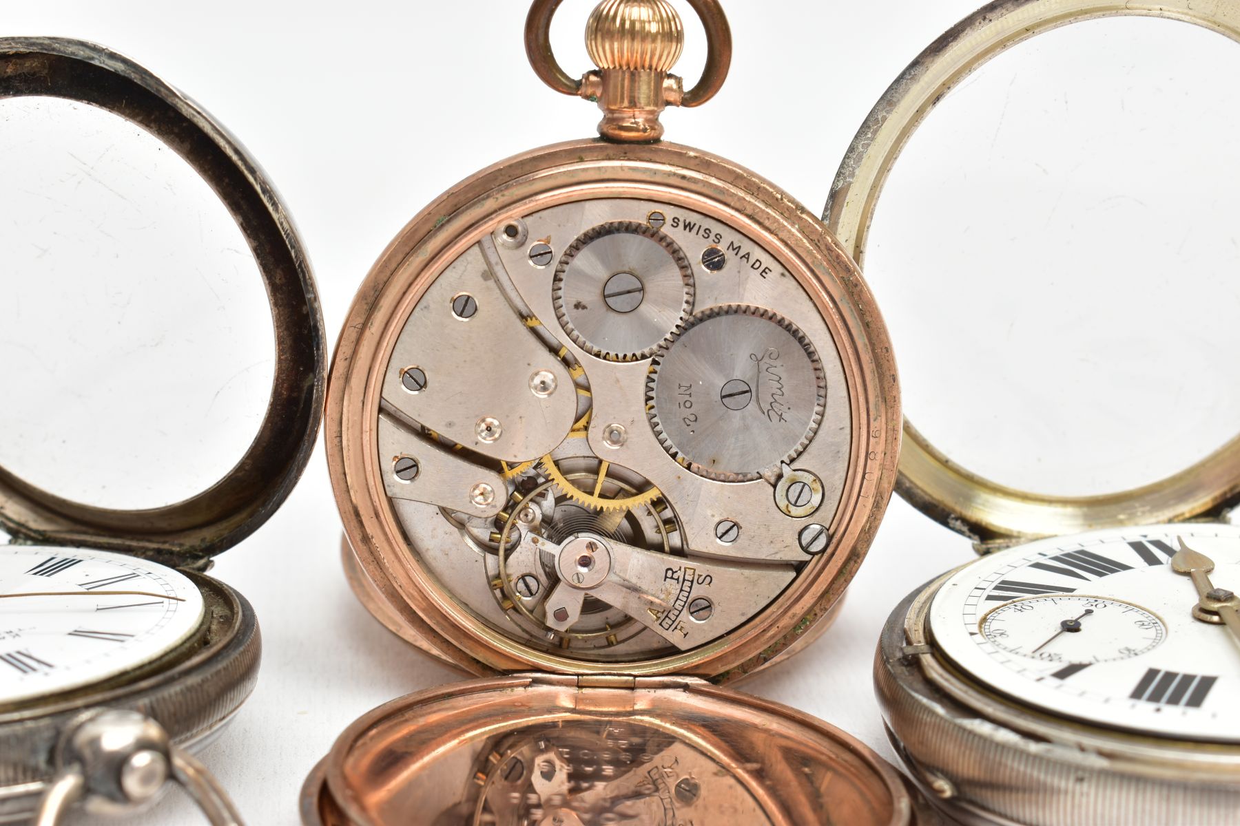 TWO SILVER POCKET WATCHES AND A YELLOW METAL WATCH, a silver pocket watch with a white dial, black - Bild 5 aus 7