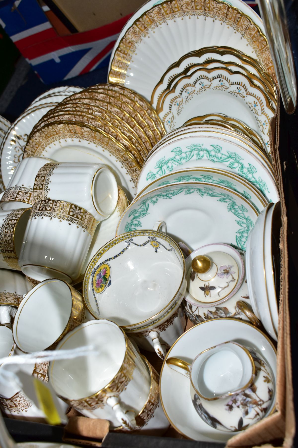 FOUR BOXES AND LOOSE TEA WARES ETC, to include a Villeroy & Boch 'Magica' teapot, sugar bowl, milk - Bild 6 aus 13