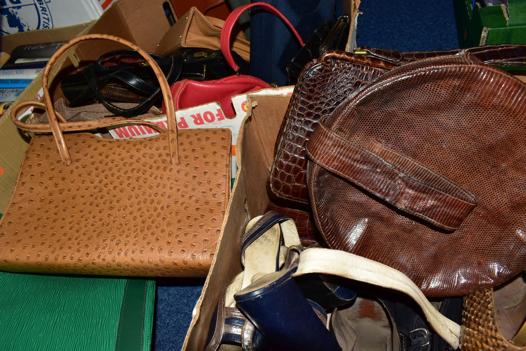 TWO BOXES AND LOOSE VINTAGE HANDBAGS AND SHOES, to include approximately sixteen handbags, labels - Image 5 of 6