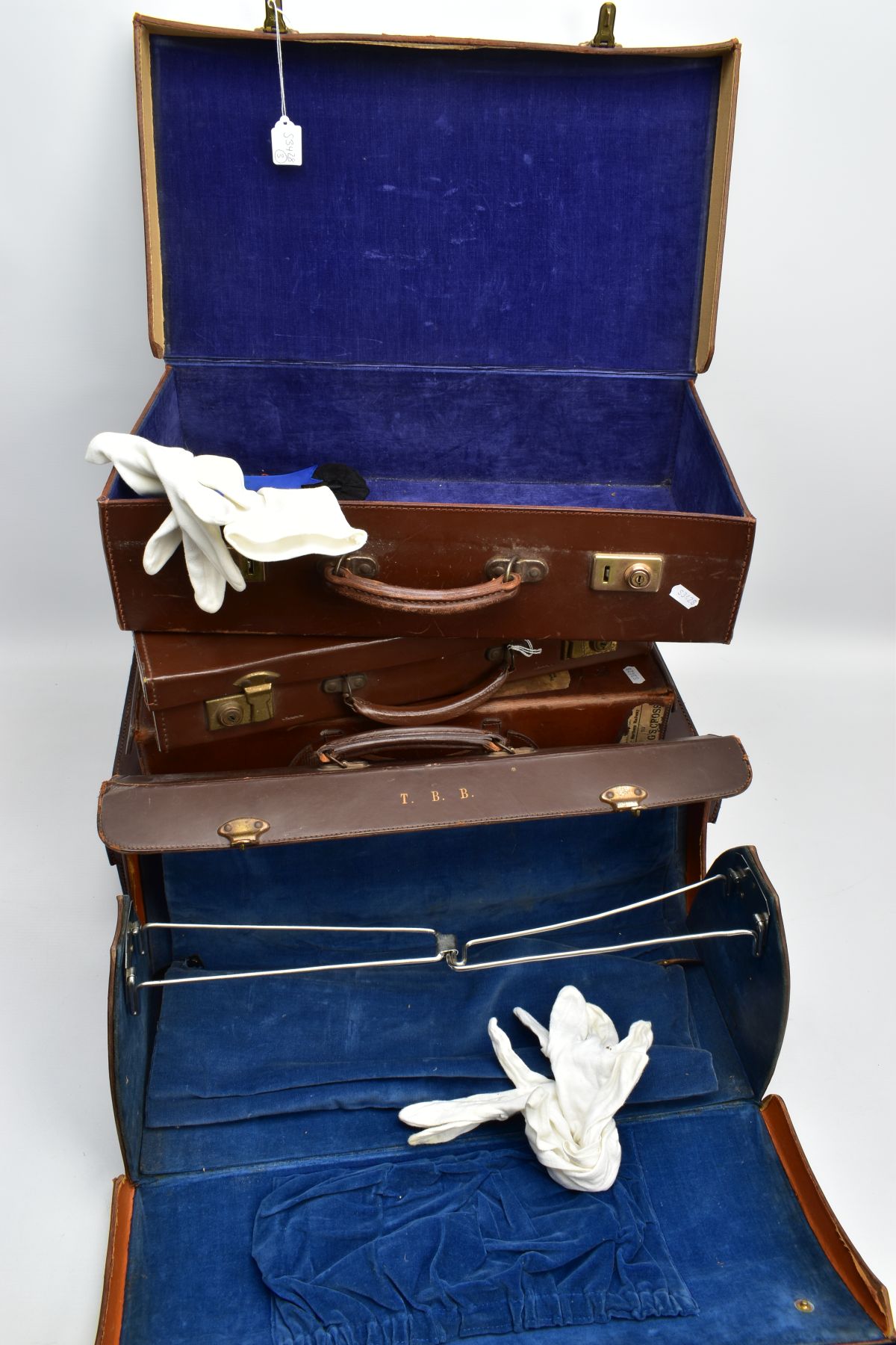 FIVE BROWN LEATHER MASONIC BRIEFCASES, five empty cases with three pairs of white gloves, four - Image 2 of 6