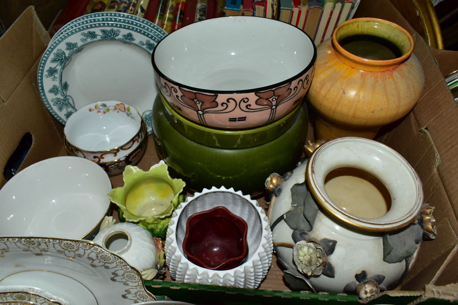 FOUR BOXES AND LOOSE TEA WARES ETC, to include a Villeroy & Boch 'Magica' teapot, sugar bowl, milk - Bild 10 aus 13