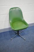 A MID CENTURY SWIVEL CHAIR with green leatherette upholstery and chrome legs