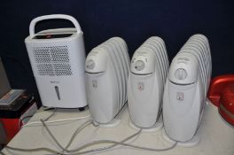 A PROBREEZE DEHUMIDIFIER AND THREE DELONGHI BAMBINO HEATERS (all PAT pass and working) (4)